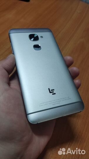 LeEco Le 2 X527, 3/32 ГБ