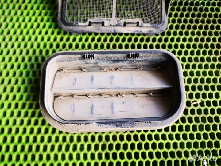 Решетка рамка для Ford Focus II 2008-2011