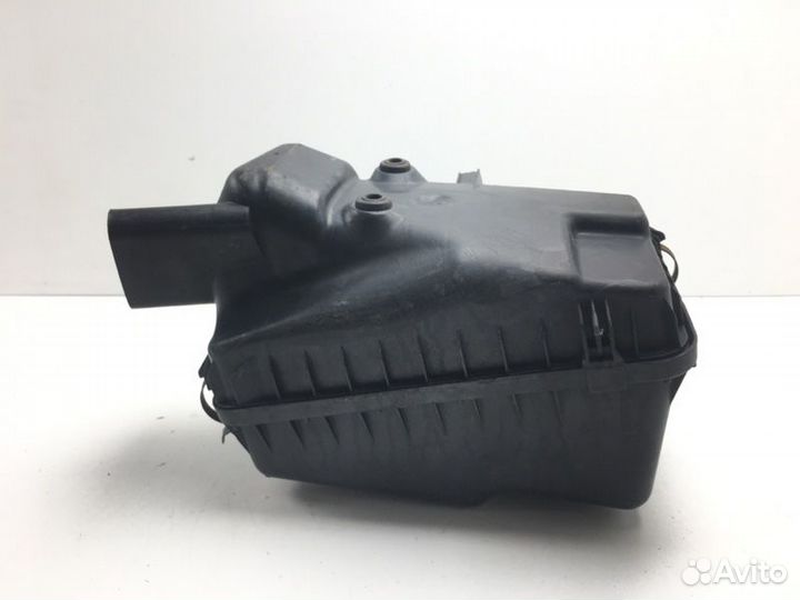 Корпус воздушного фильтра Toyota Caldina ST215G