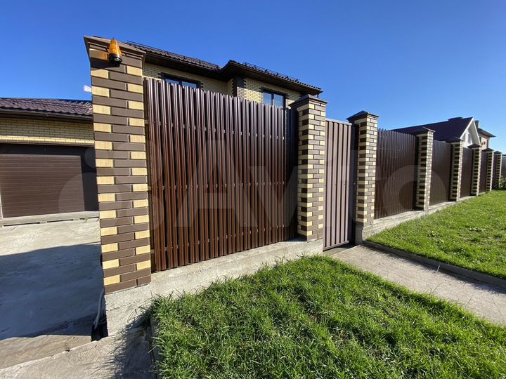 Дом 220 м² на участке 10,8 сот.