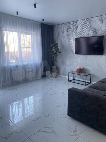 Дом 143 м² на участке 8 сот.