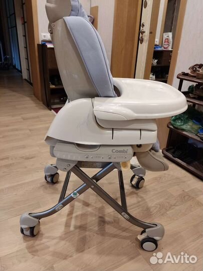 Люлька стульчик combi для кормления