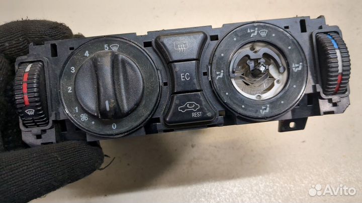 Переключатель отопителя Mercedes C W202, 2000