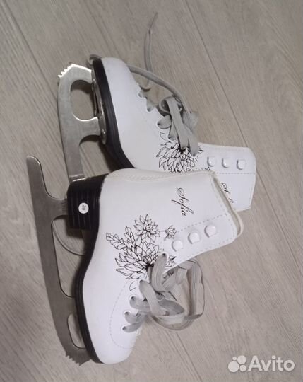 Коньки фигурные, детские