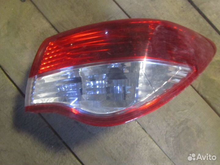 Фонарь левый правый Nissan almera g15