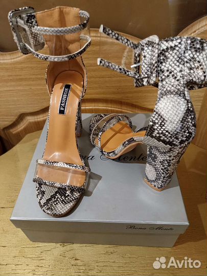 Босоножки женские новые 37 размер