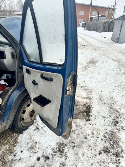 Дверь передняя левая на газель