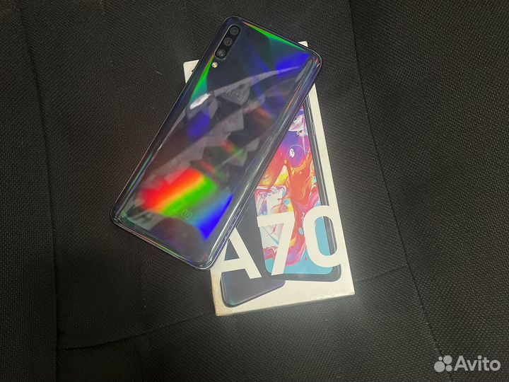 Samsung Galaxy A70, 6/128 ГБ