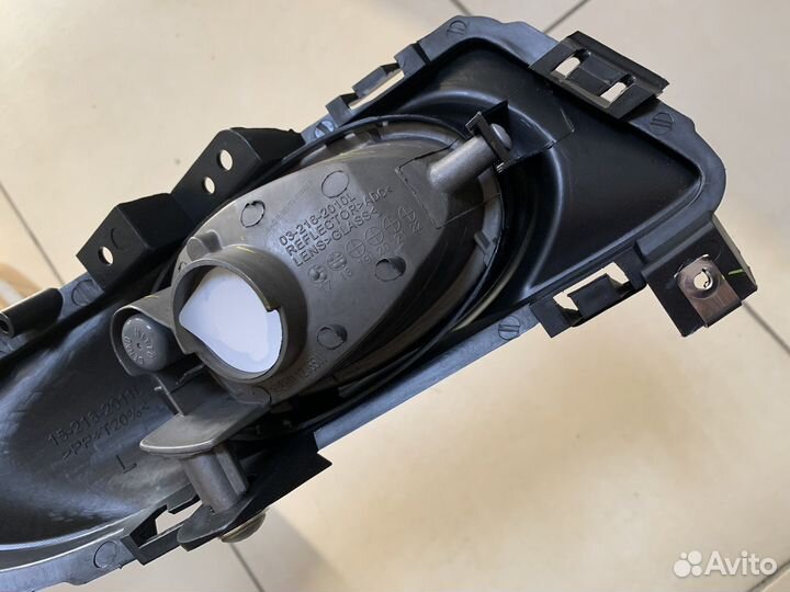 Фара противотуманная левая Mazda 3 BK Depo