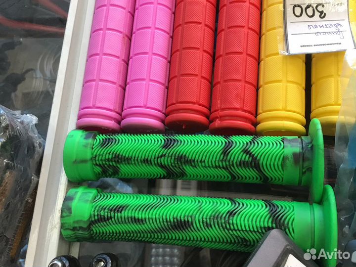 Грипсы для велосипеда (новые)