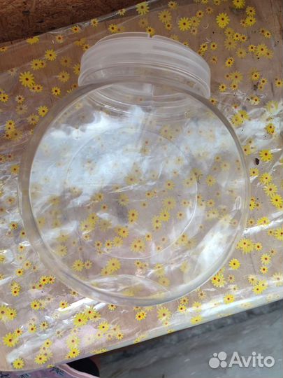 Пластиковые банки с крышкой для хранения