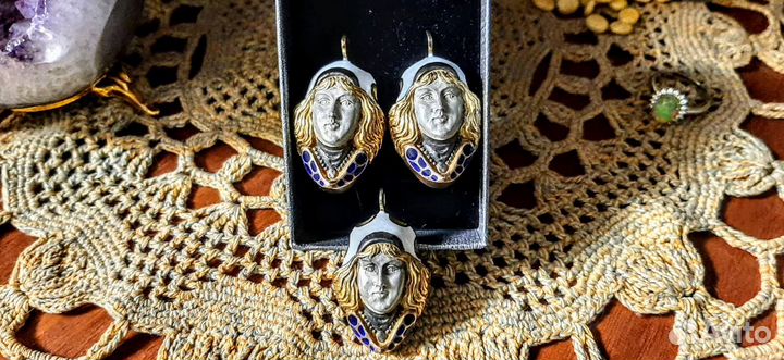 Серебряный комплект