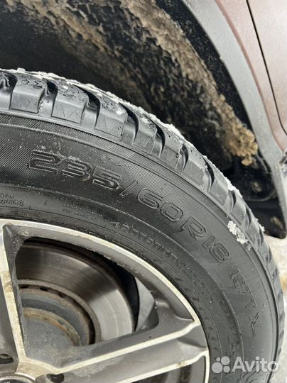 Nokian Tyres Hakkapeliitta 8 SUV 235/60 R18 107T