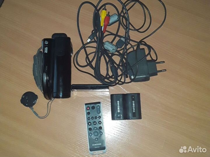 DVD-видеокамера DC165WB(i)