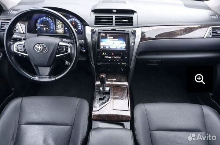 Toyota Camry 2.5 AT, 2015, 300 000 км