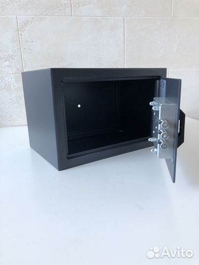 Сейф для пистолета тт-200EL