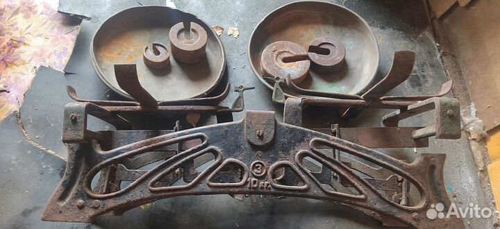 Весы старинные