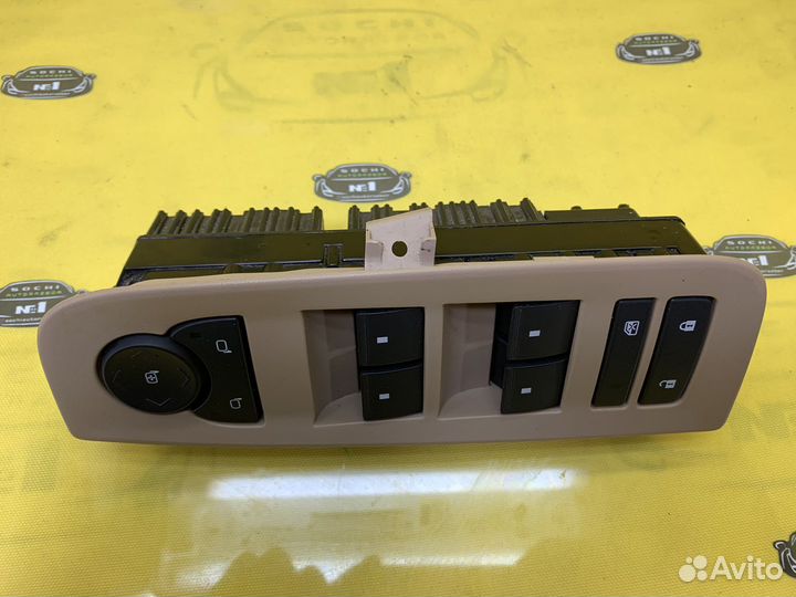Cadillac srx блок кнопок стеклоподъемника