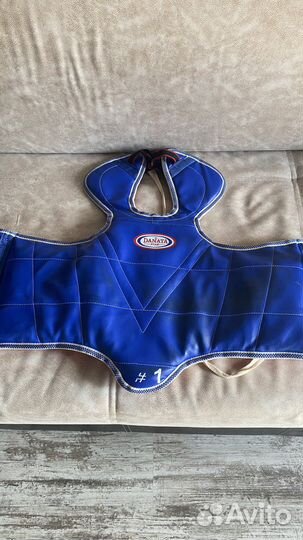 Нагрудник для бокса