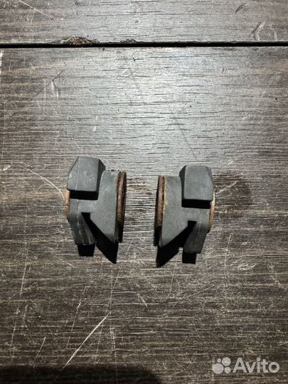 Резиновые демпферы BMW R1150RT