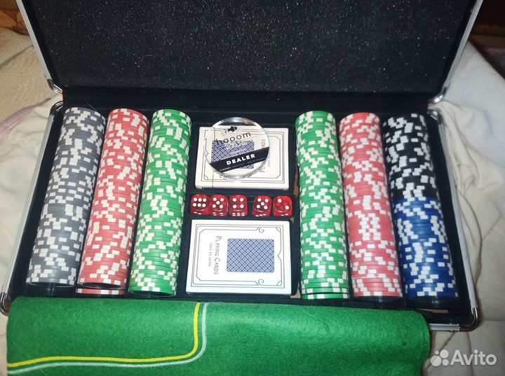 Набор для покера 300 фишек