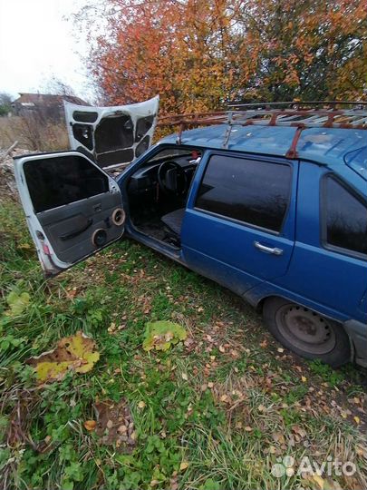 ИЖ 2126 1.6 МТ, 2003, 32 000 км