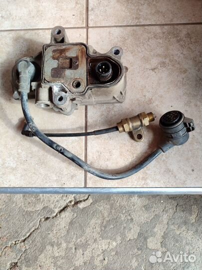 Клапан электромагнитный управления выжимным