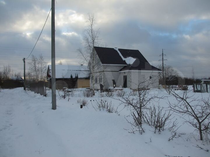 Коттедж 138,6 м² на участке 7,5 сот.