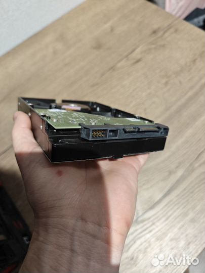 Жесткий диск WD 1тб WD10ezex