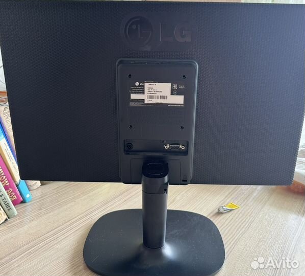 Монитор LG