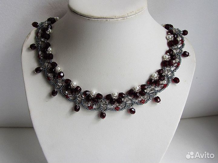 Колье ручной работы в ассортименте