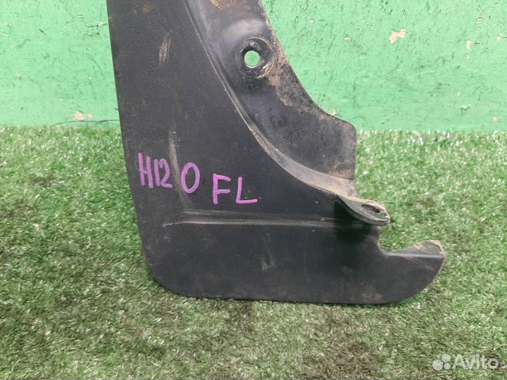 Брызговик передний левый Toyota RAV4 A30 2007