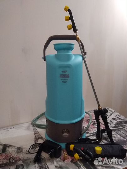 Опрыскиватель садовый аккумуляторный