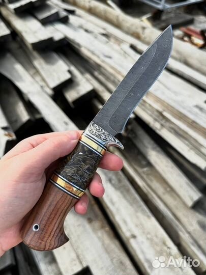 Рабочий нож «Варан» из дамасской стали в 950 слоев