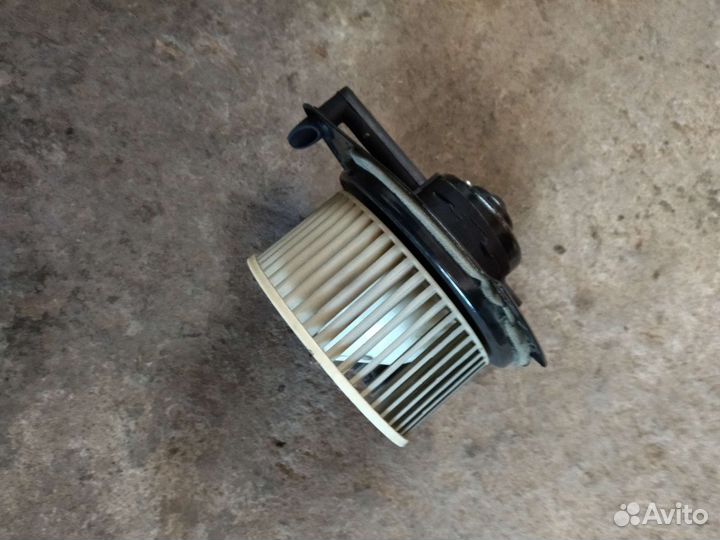 Моторчик печки черри амулет А 15 кордоба кондейный