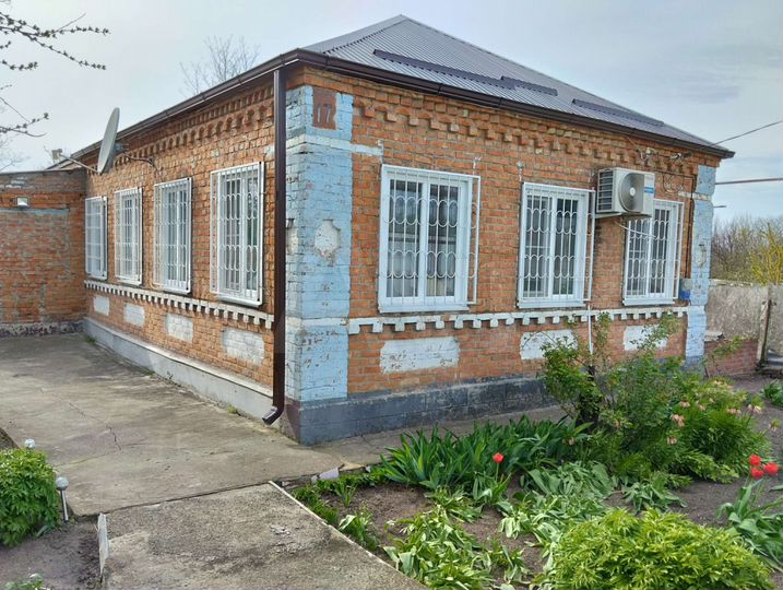 Дом 65 м² на участке 60 сот.