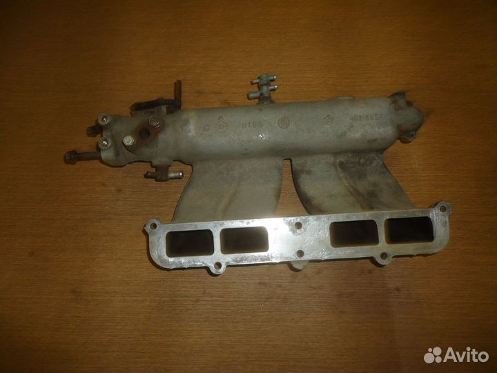 P04781769 коллектор впускной Chrysler Voyager 3