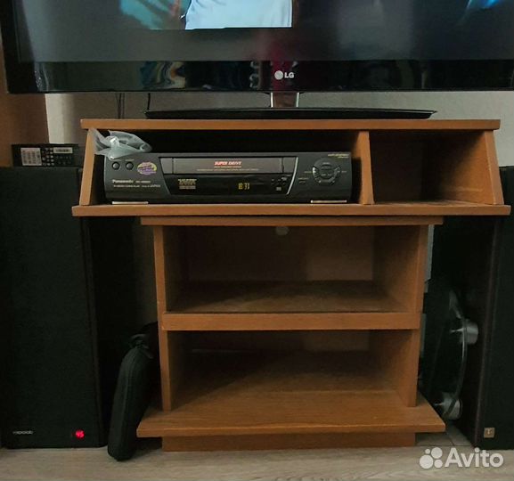 Тумбочка под телевизор