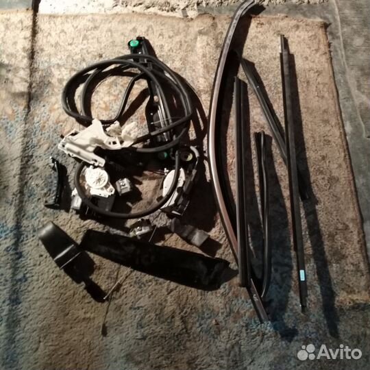 Запчасти для дверей V.touran