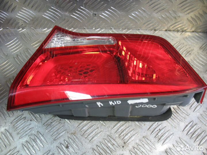 Фонарь внутренний правый Киа Рио 3 2015г