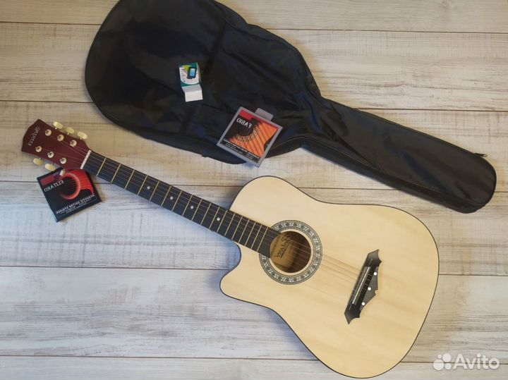 Акустическая гитара