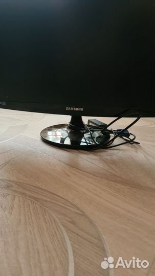 Монитор для компьютера 22 дюйма