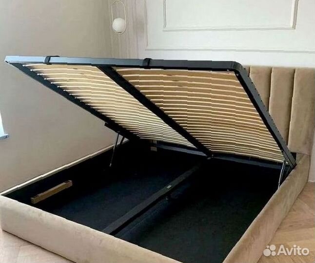 Двуспальная кровать от производителя