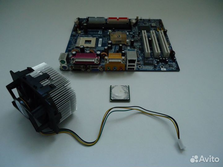 Gigabyte GA-946GMX-S2