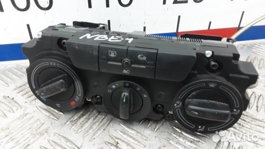 Блок управления печки и климат-контроля skoda octa