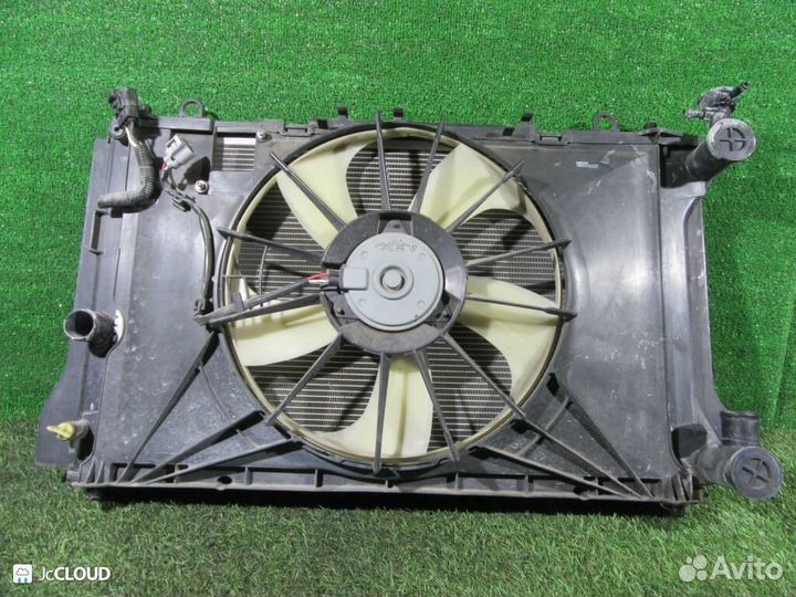 Радиатор основной на toyota corolla fielder NZE141