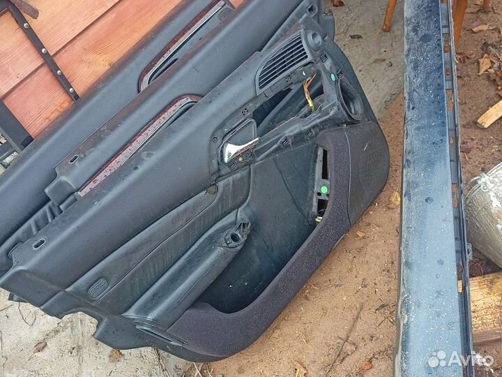 Внутренняя обшивка двери mercedes w220