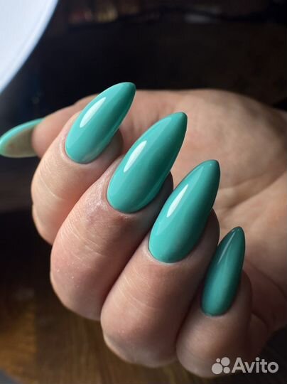 Модель на маникюр с покрытием гель лак