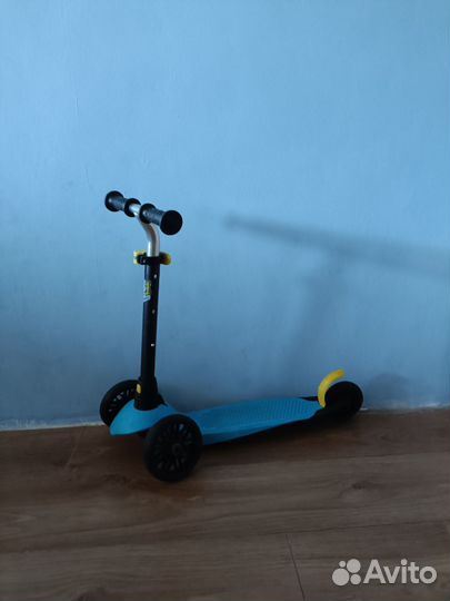 Самокат детский трехколесный