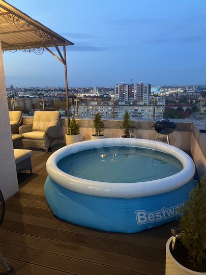 2-к. квартира, 100 м², 13/13 эт.